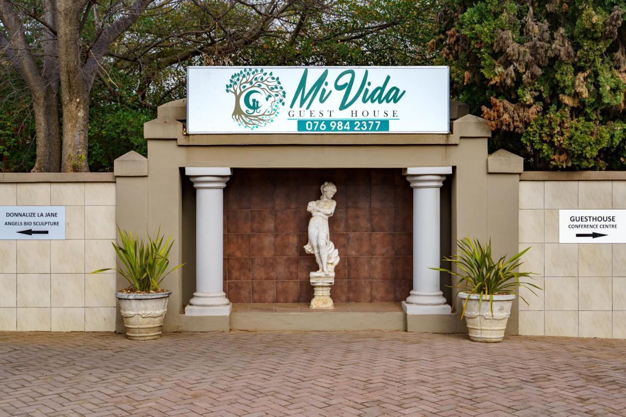 Mi Vida Guesthouse Klerksdorp Exterior foto